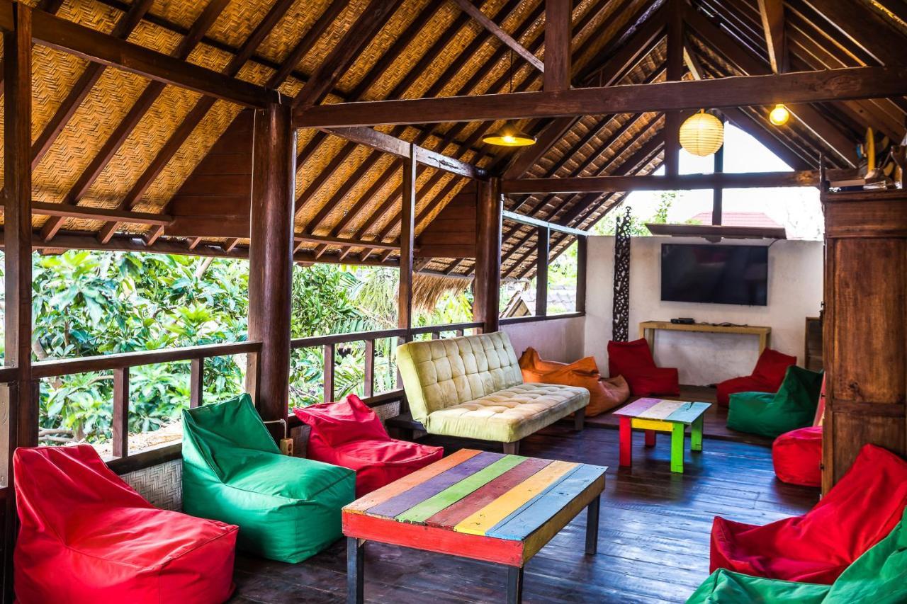 Woodstock Gili - Garden And Bungalows Hotel Gili Trawangan Exterior photo