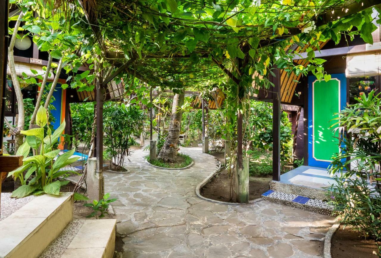 Woodstock Gili - Garden And Bungalows Hotel Gili Trawangan Exterior photo